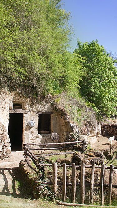 Ferme troglodyte de la Vallée Troglodytique des Goupillières